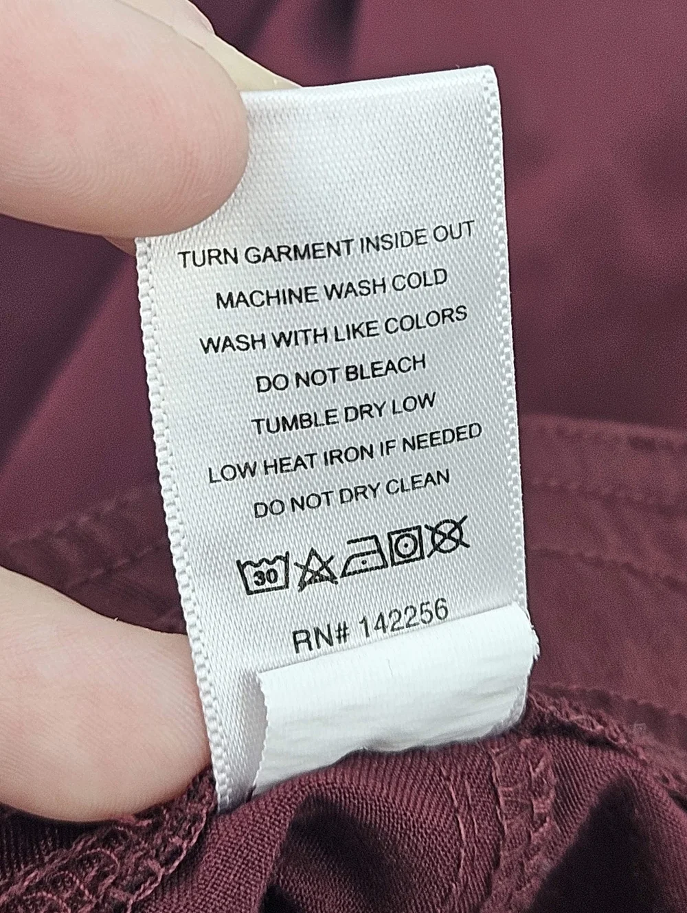 Figs Axim Cargo Scrub Pant Burgundy Men's Size M Tall Straight Leg Nurse Medical